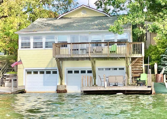 Lake Front Home Near Peek\'N Peak